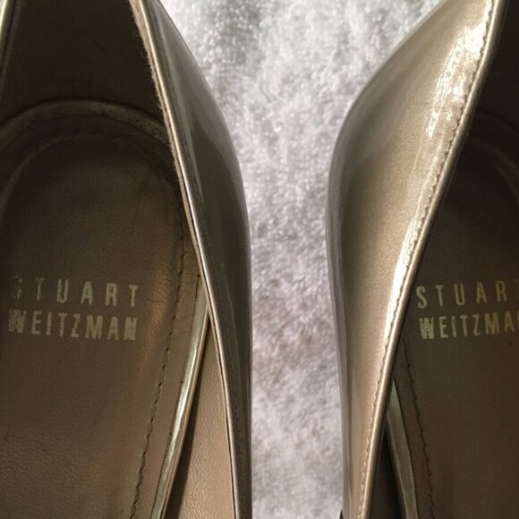 Stuart Weitzman Patent Leather Round Toe Heels in Tan (7.5 M) - Picture 8 of 8